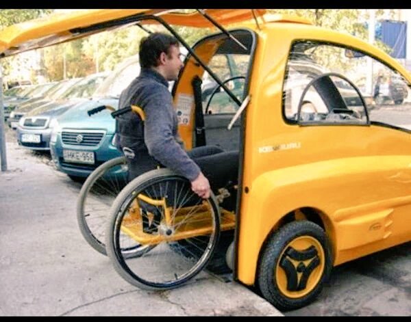 سيارة خاصة بالمعاقين